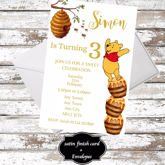 10 Personalised Winnie the Pooh Party Invitations With Envelopes